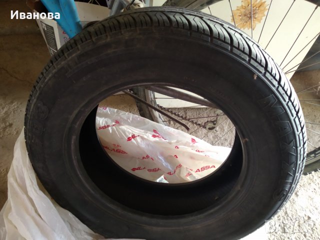 Летни гуми , снимка 1 - Гуми и джанти - 30649249