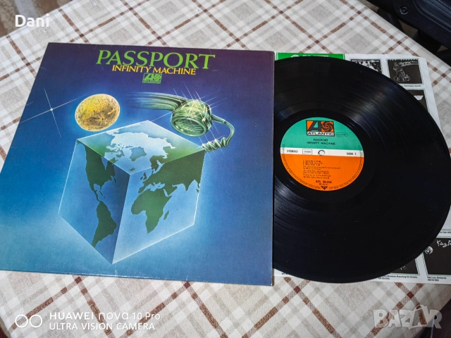 Грамофонна плоча на PASSPORT - 35лв - NM