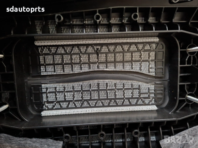 Ново Кожено Табло с Червен шев Mercedes W206 AMG A2066802707 HUD, снимка 12 - Части - 53896384