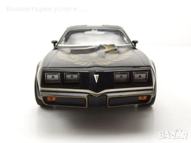 Pontiac Firebird Trans Am 1977 - мащаб 1:24 на Greenlight моделът е нов в кутия, снимка 4 - Колекции - 55803561