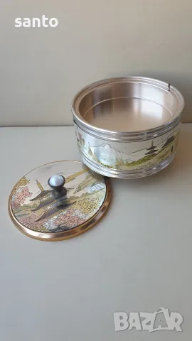 Винтидж Японска Музикална Кутия за Пудра / Бижута Sankyo (1950-1960 г.), снимка 12 - Антикварни и старинни предмети - 55968412