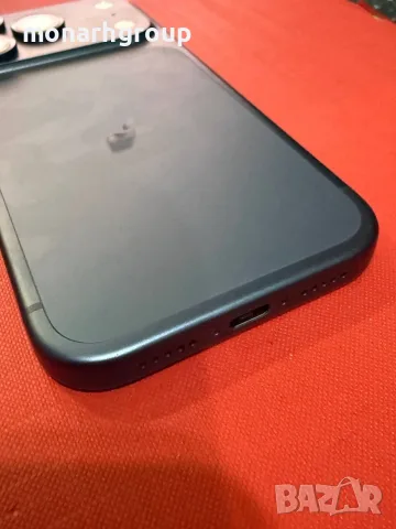 Телефон Iphone 17 Pro /256GB/брой цикли 31/+кейс, снимка 7 - Apple iPhone - 55794736
