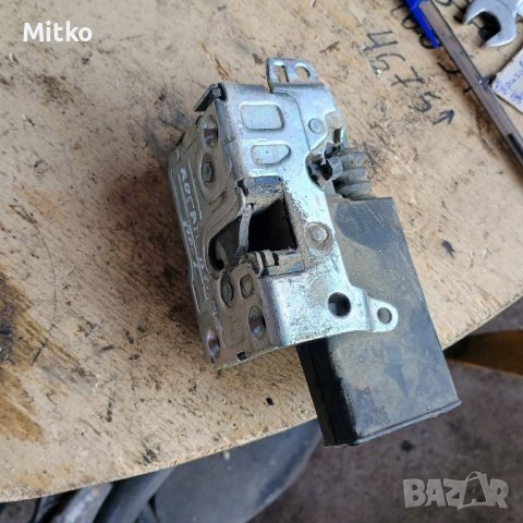 Брава Врата Предна Лява За Дачия Логан МЦВ 2007г / Dacia Logan MCV 2007y