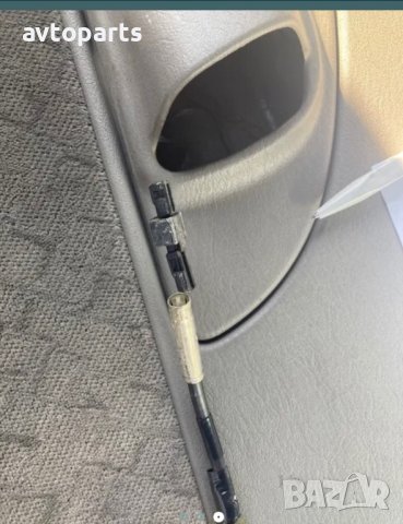 Chrysler voyager 2004година антенен усилвател, снимка 3 - Части - 40402636