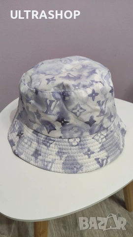 LOUIS VUITTON Шапка с идиотка , снимка 2 - Шапки - 54102580
