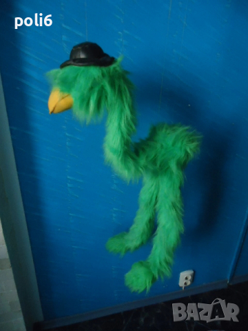 марионетка голямо зелено пиле