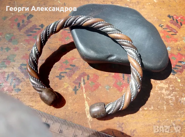 Красива Стара Трицветна ЕТНО БОХО - АРТ ГРИВНА Тип ТОРКВА от МЕД БРОНЗ и АЛПАКА, снимка 2 - Антикварни и старинни предмети - 55995045