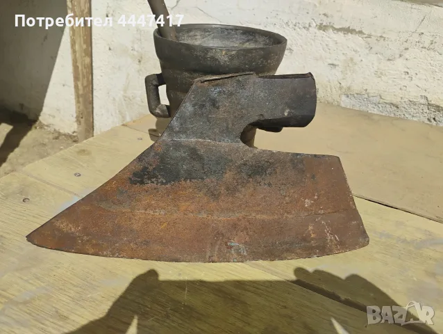 Стара брадва Има маркировка камбана и година 34 много добро състояние много стара, снимка 4 - Градински инструменти - 56179809