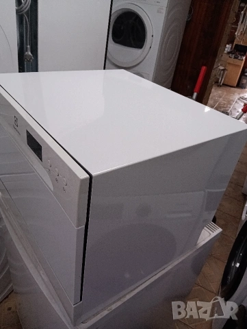 Малка свободно стояща съдомиялна кубче Elektrolux за 6 комплекта с 2 години гаранция!, снимка 4 - Съдомиялни - 53980034