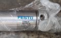 Пневматичен цилиндър фесто DSNU-25-200-PPV-A други цилиндри на Фесто и кога ни индуктивни датчици, снимка 1 - Резервни части за машини - 37538526