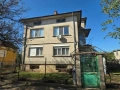 Продава се етаж от къща, снимка 1