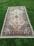 Персийски килим много запазен , снимка 1 - Килими - 44811148