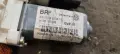 Мотор Заден Ляв Стъклоповдигач 1k0 959 703 C Vw Golf 5 , снимка 3
