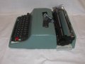 Продавам портативна пишеща машина  Olivetti Lettera 22, снимка 3