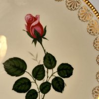 Немска порцеланова чиния роза със златен кант , снимка 3 - Декорация за дома - 37969059