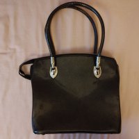 Дамска официална чанта от лачена еко кожа в перлен графитен цвят, снимка 1 - Чанти - 30248732