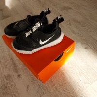 маратонки Nike 25 номер, снимка 2 - Детски маратонки - 44162092