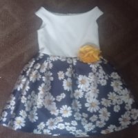Детска официална рокля , снимка 1 - Детски рокли и поли - 42573757