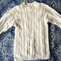 Пуловер-ръчно плетен, бял, снимка 1 - Детски пуловери и жилетки - 42833837