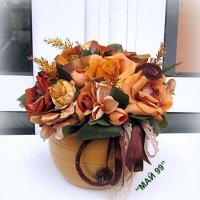 Икебана с рози от кадифе, снимка 1 - Подаръци за жени - 39430516