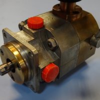 Хидравлична помпа LUCAS IP60/MMA hydraulic pump, снимка 8 - Резервни части за машини - 42221622