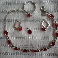 Сребърен комплект с червени камъни, снимка 5 - Бижутерийни комплекти - 39463231