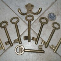 Бронзови Ключове Закачалка, снимка 2 - Антикварни и старинни предмети - 44444985