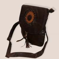 Мароканска чанта през рамо от естествена кожа в тъмнокафяв цвят, снимка 3 - Чанти - 34926125