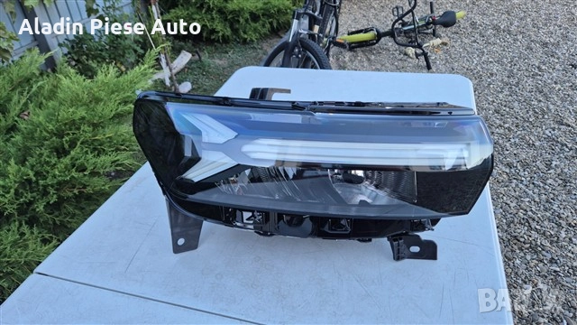 Десен фар Dacia Bigster Duster Led година 2024 2025 2026 код 260107725R , снимка 1