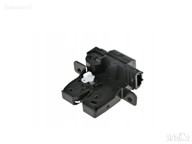 Машинка за заключване на багажник за Nissan Micra K12, снимка 1