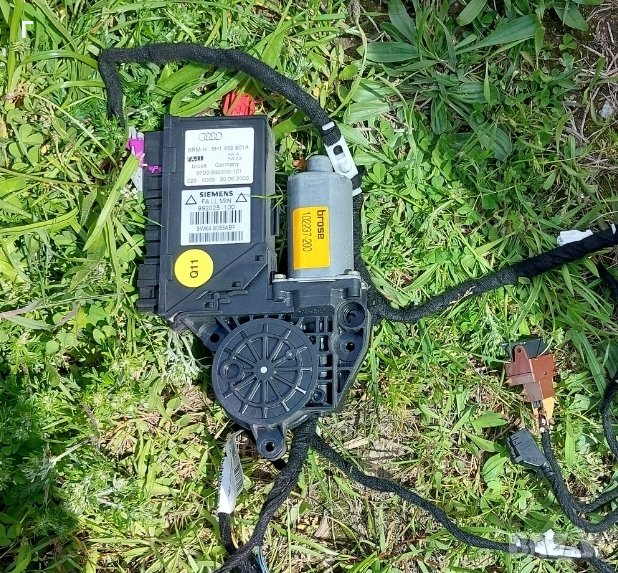 моторче за прозорец за ауди А4 кабрио, снимка 1