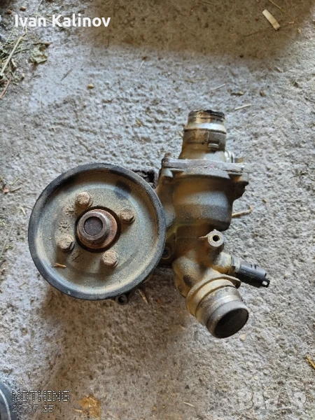 Водна помпа бмв 4.4, снимка 1