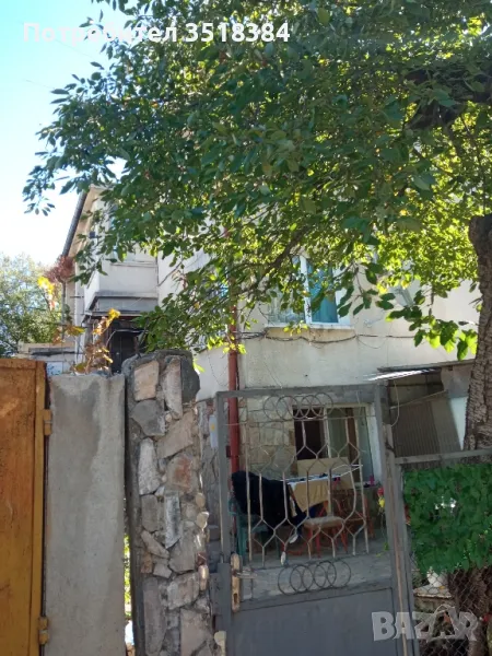 Етаж от къща с гараж, снимка 1