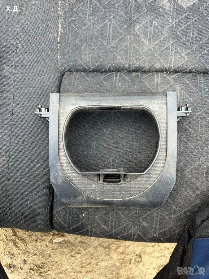 Конзола около волана Мерцедес Ц-класа w203, снимка 1