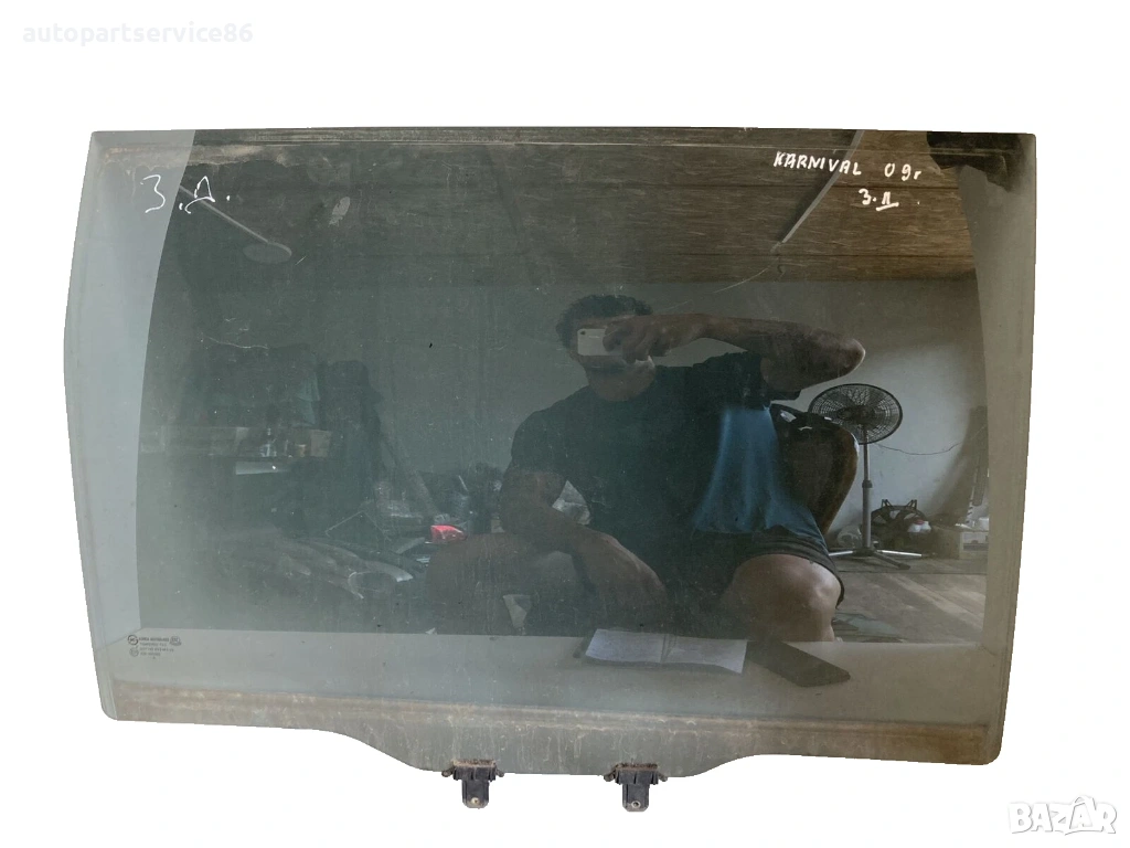 Стъкло на задната дясна врата 185HP за KIA Carnival 2.9 CRDi (2006–2012), снимка 1