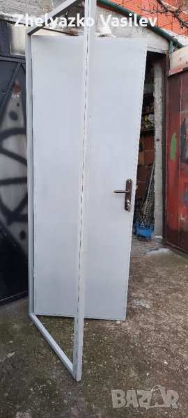 Врата за изба, снимка 1