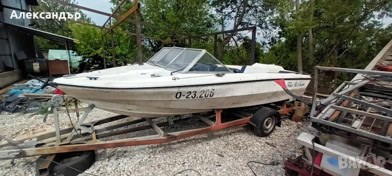лодка с бордови двигател, снимка 1