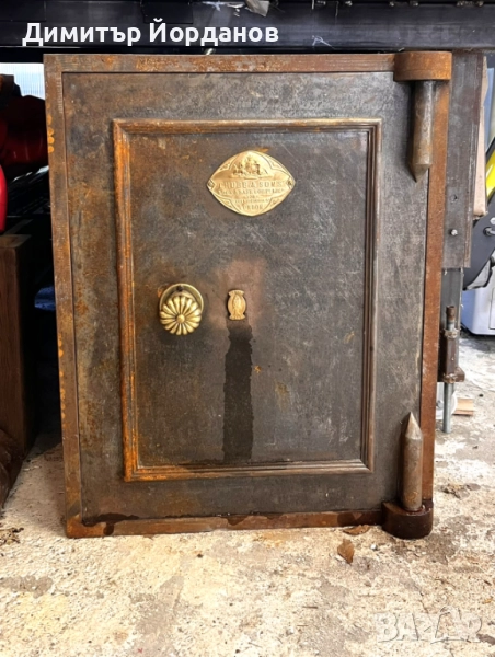 сейф-каса CHUBB & Son (нач. ХХ в.), снимка 1