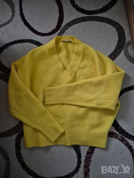 хубав жълт цвят пуловер Зара, снимка 1