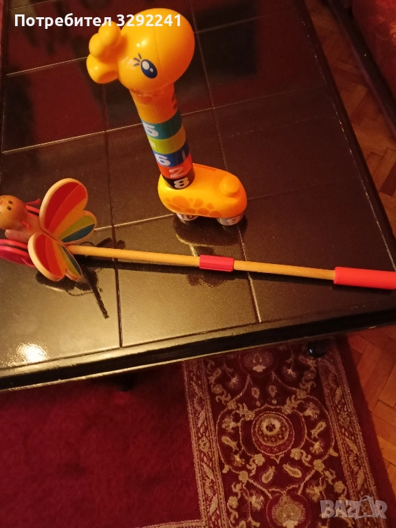 дървена пеперуда за бутане и образователен жираф , снимка 1