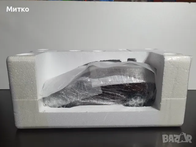 Умален модел VOLVO XC 60 мащаб 1:18, снимка 3 - Колекции - 49775873