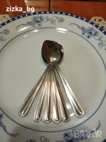 Продавам сервиз за хранене, снимка 7 - Сервизи - 54012632