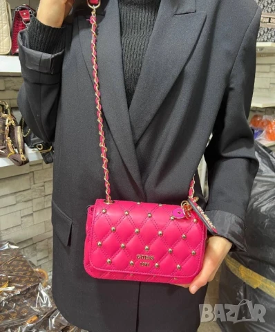 чанти guess , снимка 4 - Чанти - 50693774