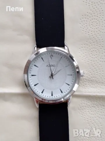 Часовник със силиконова каишка, снимка 2 - Мъжки - 48424866