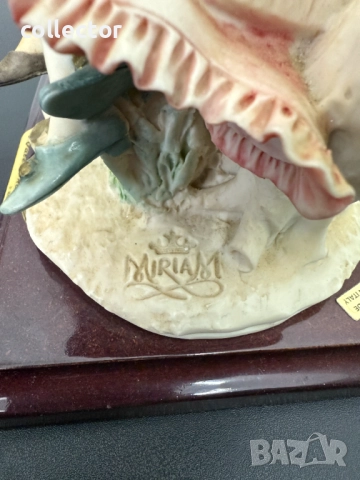 Колекционерска фигура - Miriam Capodimonte №7422, снимка 6 - Колекции - 51935402