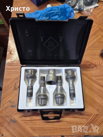 Секретни болтове Мерцедес W208 W202 W210