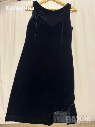 Черна кадифена рокля