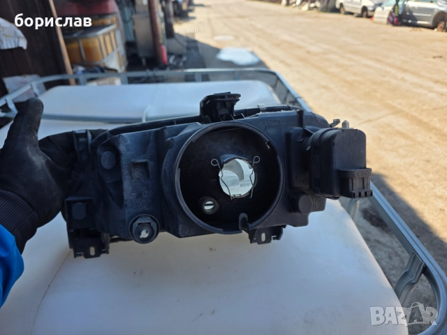 Десен фар за Рено Лагуна , снимка 3 - Части - 52619476