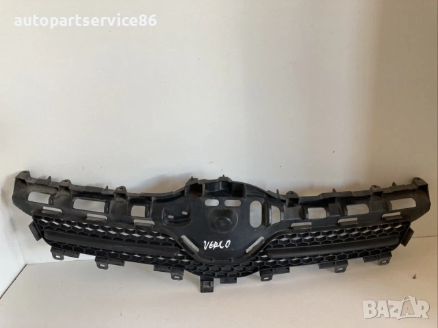 Решетка на предна броня за Toyota Corolla Verso 2.2 D4D (2007) 53111-0F030