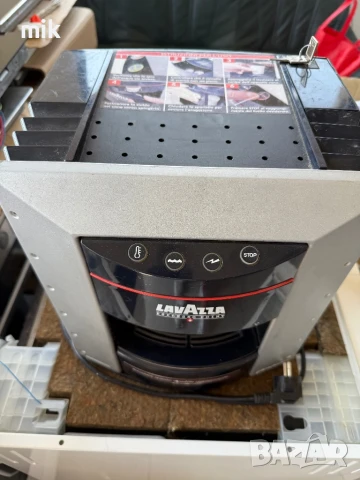кафемашина с капсули Lavazza Espresso Point , снимка 2 - Кафемашини - 50952793